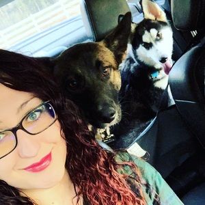 Meet your Posher, Avrie